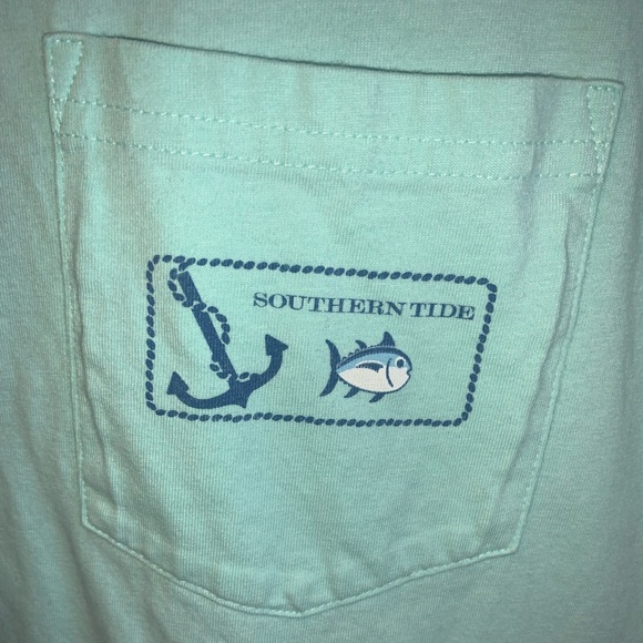 Southern Tide short sleeve shirt with pocket - Picture 2 of 5